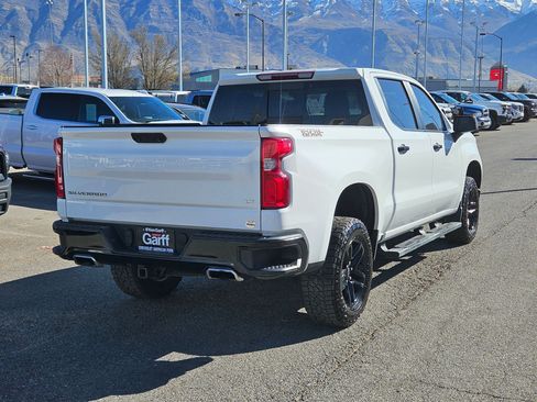 Used 2023 Chevrolet Silverado 1500 LT Trail Boss w/ Convenience Package II image 3