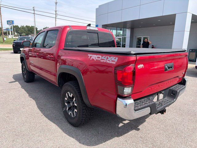 Used 2018 Toyota Tacoma TRD Off-Road AWD/4WD image 21