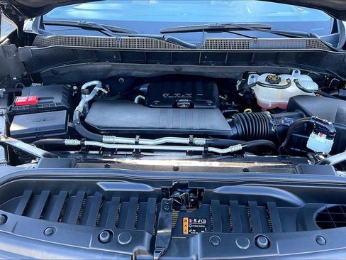 Used 2023 Chevrolet Silverado 1500 LT image 9