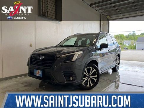 Used 2024 Subaru Forester Limited AWD/4WD image 1