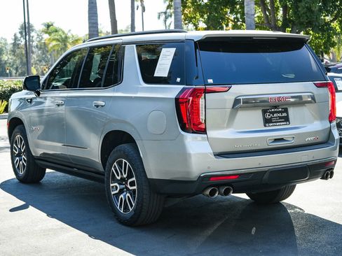 Used 2024 GMC Yukon AT4 w/ AT4 Premium Package AWD/4WD image 3