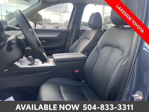Used 2025 MAZDA CX-70 3.3 Turbo w/ Preferred Package AWD/4WD image 29