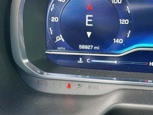 Used 2024 Chevrolet Tahoe Premier AWD/4WD image 40