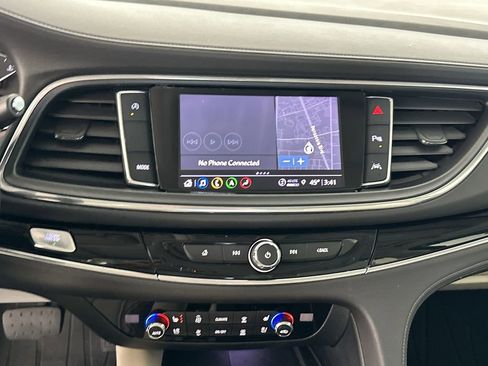 Used 2022 Buick Enclave Avenir w/ Avenir Technology Package image 25