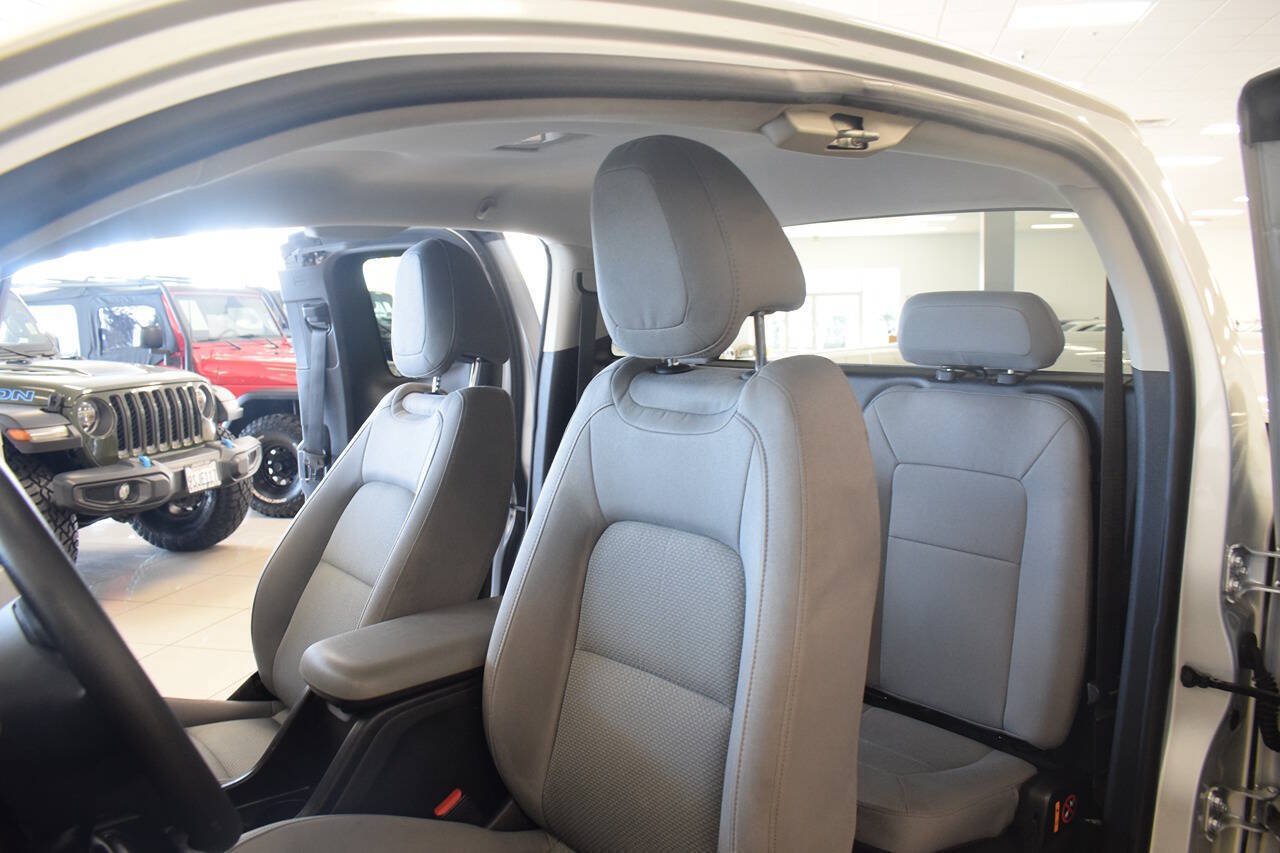 Used 2016 Chevrolet Colorado W/T RWD image 33