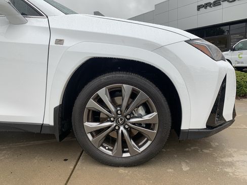 Certified 2026 Lexus UX 300h FWD w/ Accessory Package (2T) image 13