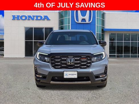 Used 2025 Honda Ridgeline TrailSport image 8