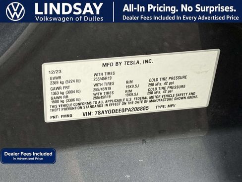 Used 2023 Tesla Model Y Long Range AWD/4WD image 27