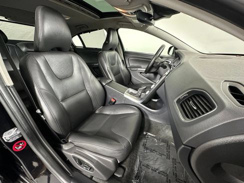 Used 2018 Volvo S60 T5 Inscription AWD/4WD image 6