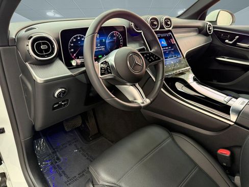 Certified 2025 Mercedes-Benz GLC 350e 4MATIC image 4