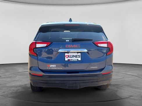Used 2024 GMC Terrain SLE AWD/4WD image 7
