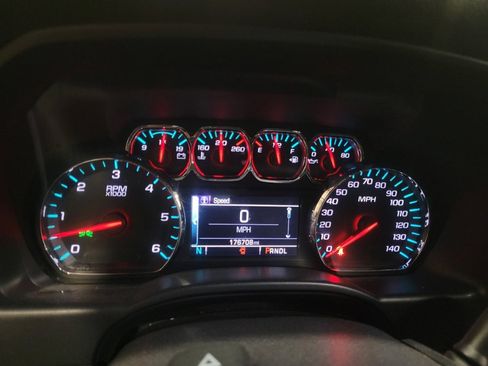 Used 2018 Chevrolet Silverado 1500 LT w/ All Star Edition AWD/4WD image 23