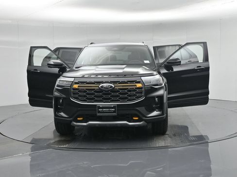 New 2026 Ford Explorer Tremor w/ Tremor Ultimate Package AWD/4WD image 33