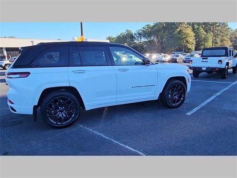 New 2025 Jeep Grand Cherokee Summit image 35