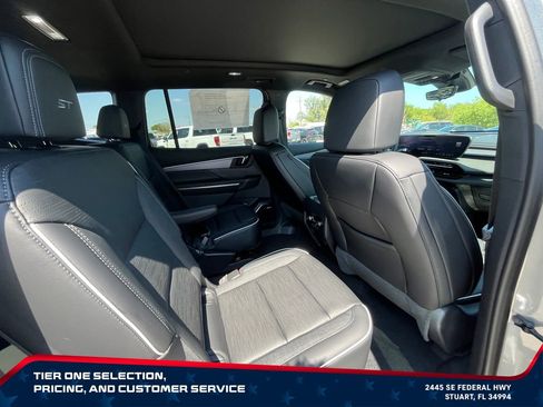 New 2026 Buick Enclave Sport Touring w/ Power Package AWD/4WD image 19