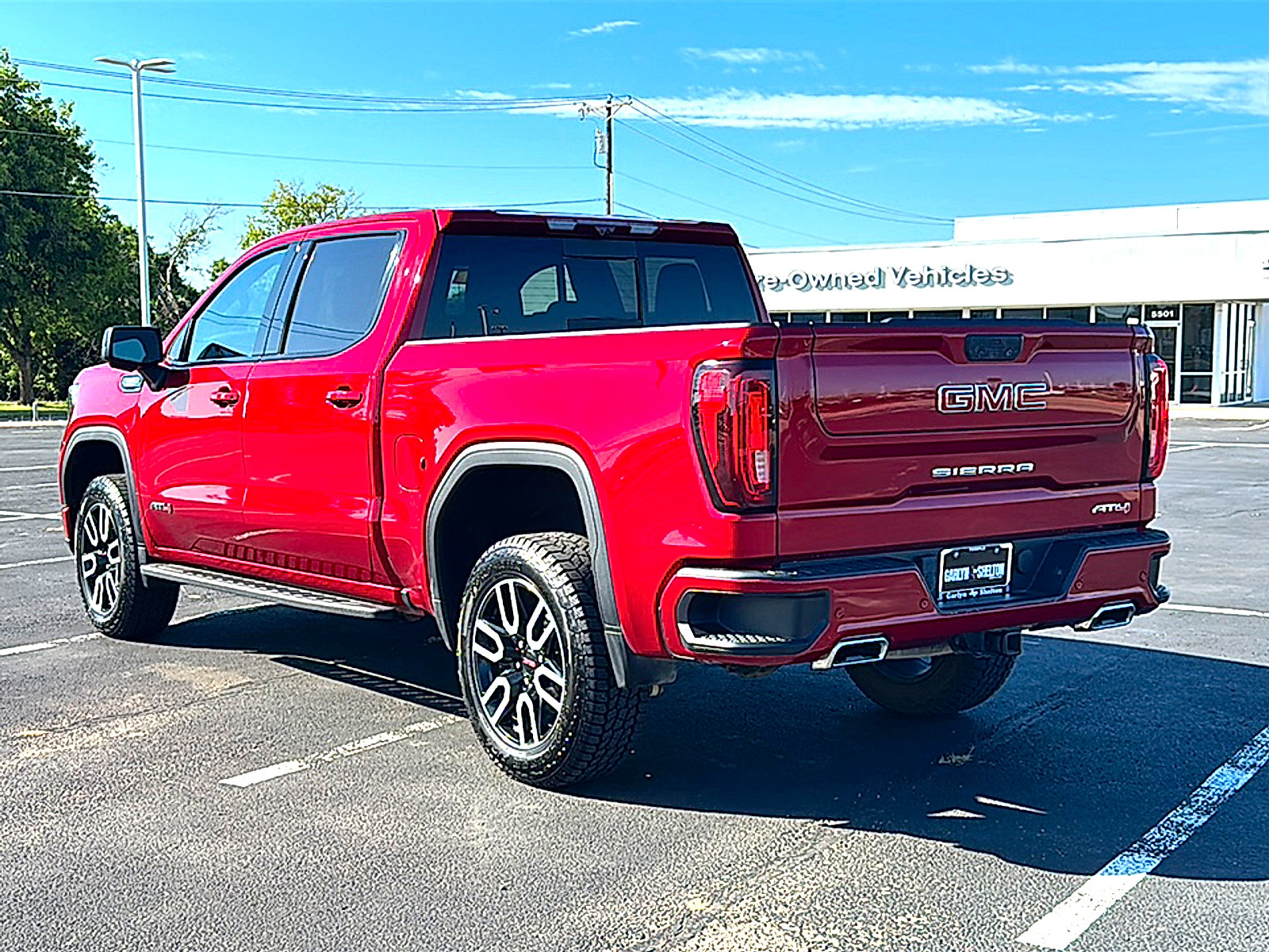 Used 2024 GMC Sierra 1500 AT4 w/ Technology Package AWD/4WD image 6