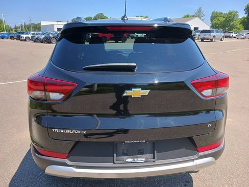 Used 2023 Chevrolet TrailBlazer LT FWD image 6