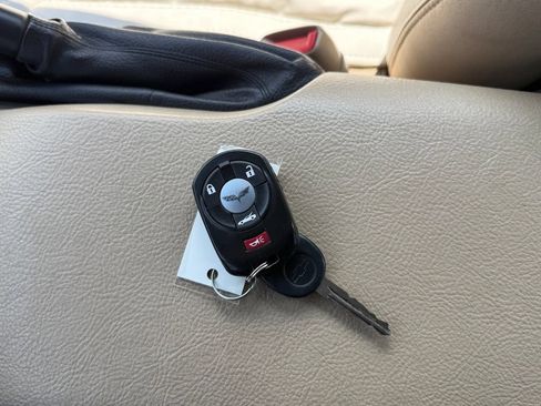 Used 2005 Chevrolet Corvette Coupe w/ Preferred Equipment Group RWD image 20