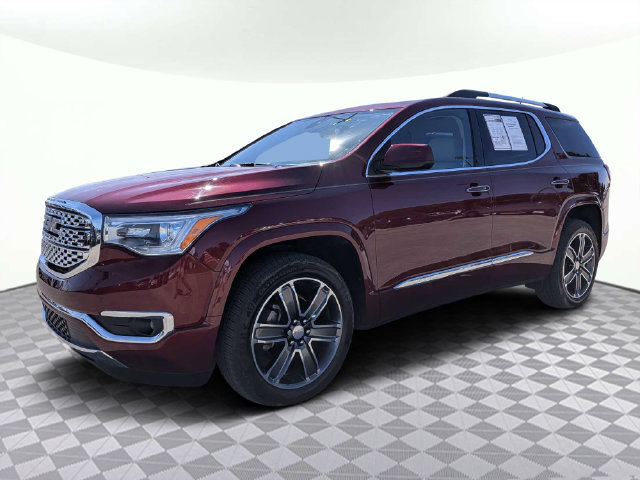 Used 2017 GMC Acadia Denali w/ Technology Package FWD image 9