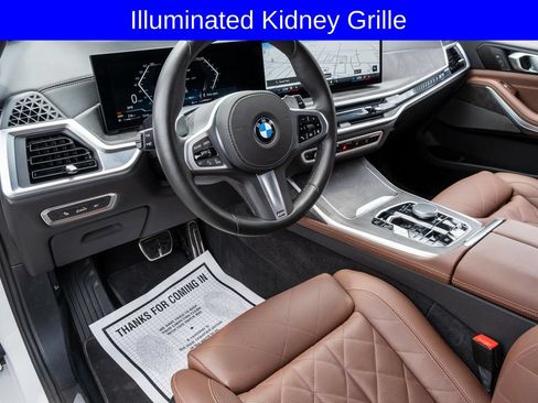 Used 2025 BMW X7 xDrive40i w/ M Sport Package AWD/4WD image 17