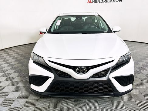 Used 2023 Toyota Camry SE image 8
