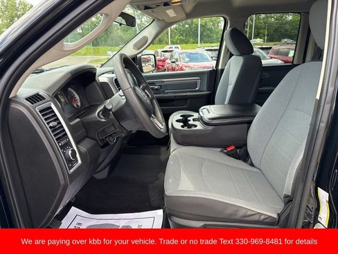 Used 2024 RAM 1500 Classic SLT AWD/4WD image 9