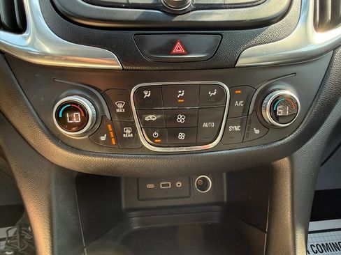 Used 2021 Chevrolet Equinox LT image 20