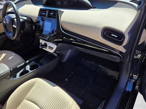 Used 2016 Toyota Prius Two image 20