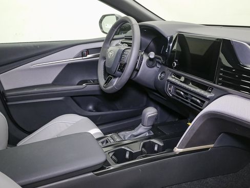 New 2026 Toyota Camry SE image 14