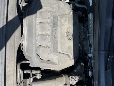 Used 2022 Volkswagen Tiguan SE w/ Panoramic Sunroof Package AWD/4WD image 36