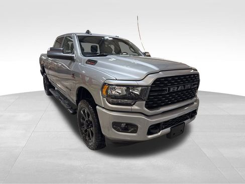 Used 2022 RAM 2500 Big Horn w/ Night Edition image 8