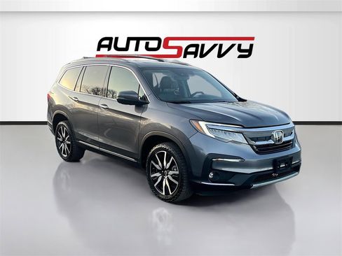 Used 2022 Honda Pilot Touring image 1
