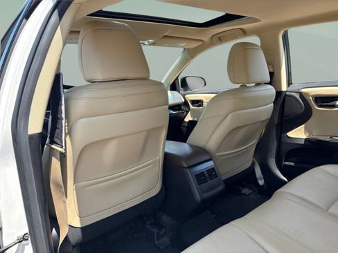 Used 2018 Toyota Avalon XLE Premium FWD image 21