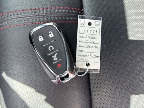 Used 2023 Chevrolet Traverse RS image 25