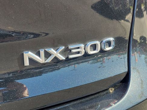 Used 2020 Lexus NX 300 FWD image 7