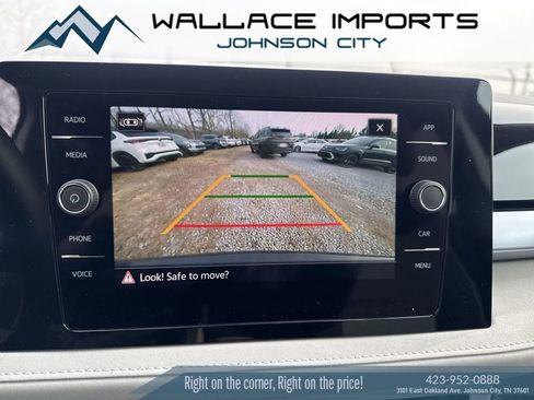 New 2026 Volkswagen Taos SE image 14