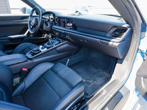 Certified 2022 Porsche 911 GT3 image 27