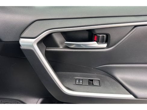 Certified 2022 Toyota RAV4 XLE Premium FWD image 20