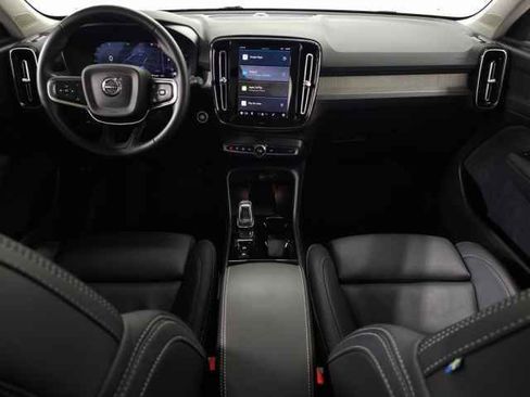 Certified 2025 Volvo XC40 B5 Plus image 15