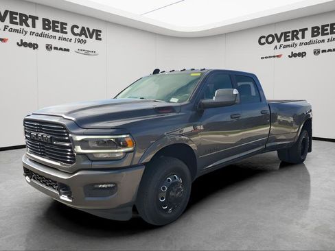 Used 2022 RAM 3500 Laramie w/ Night Edition image 3