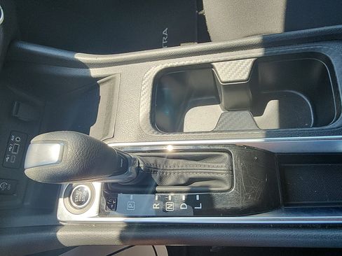 Used 2025 Nissan Sentra SV FWD image 19