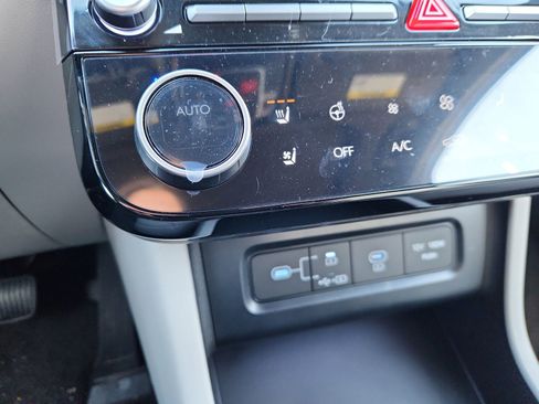 New 2026 Hyundai Tucson Limited AWD/4WD image 16