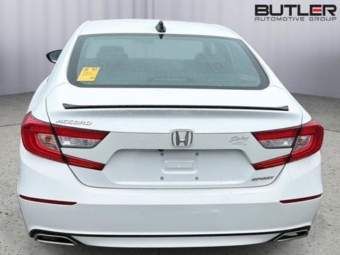 Used 2022 Honda Accord Sport image 9