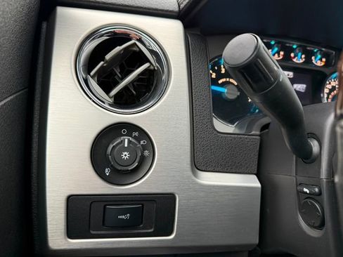 Used 2013 Ford F150 Platinum image 17