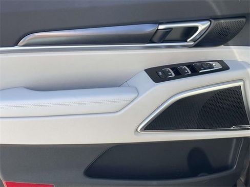 New 2025 Kia Telluride S image 24