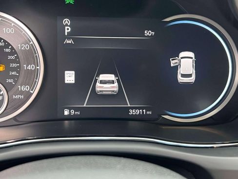 Certified 2023 Genesis GV70 2.5T Select w/ Select Package image 28