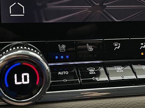 New 2026 GMC Canyon Denali AWD/4WD image 6