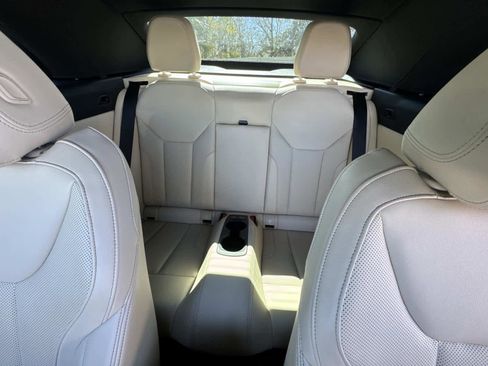 Certified 2024 BMW 430i xDrive Convertible w/ Convenience Package image 16