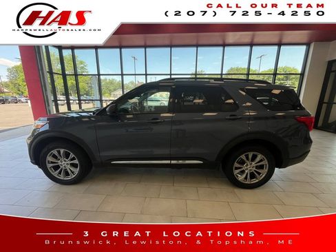 Used 2021 Ford Explorer XLT w/ Equipment Group 202A AWD/4WD image 2
