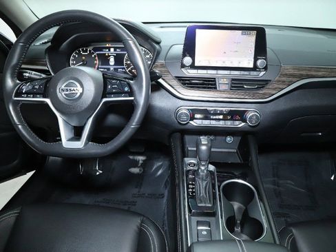 Certified 2022 Nissan Altima 2.5 Platinum image 35